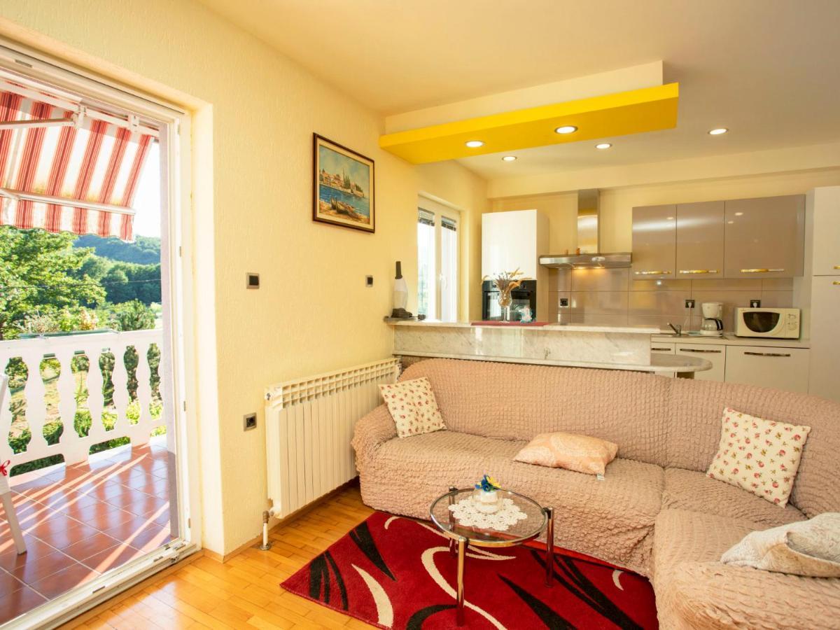 Apartment Olivia By Interhome Pican Bagian luar foto