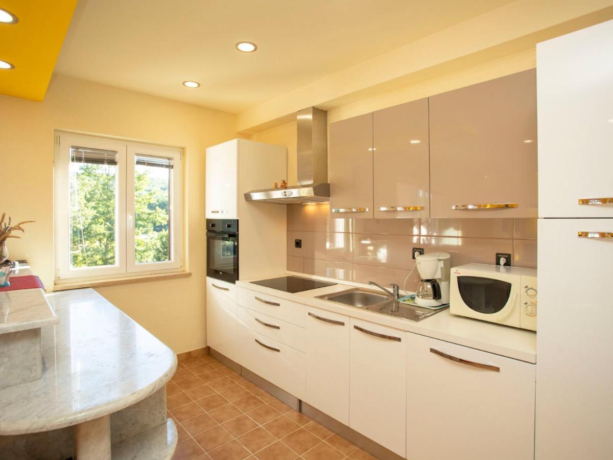 Apartment Olivia By Interhome Pican Bagian luar foto